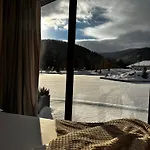 Na Kameni